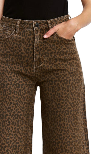 Leopard Jean